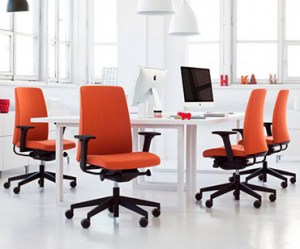 Офисные кресла и стулья